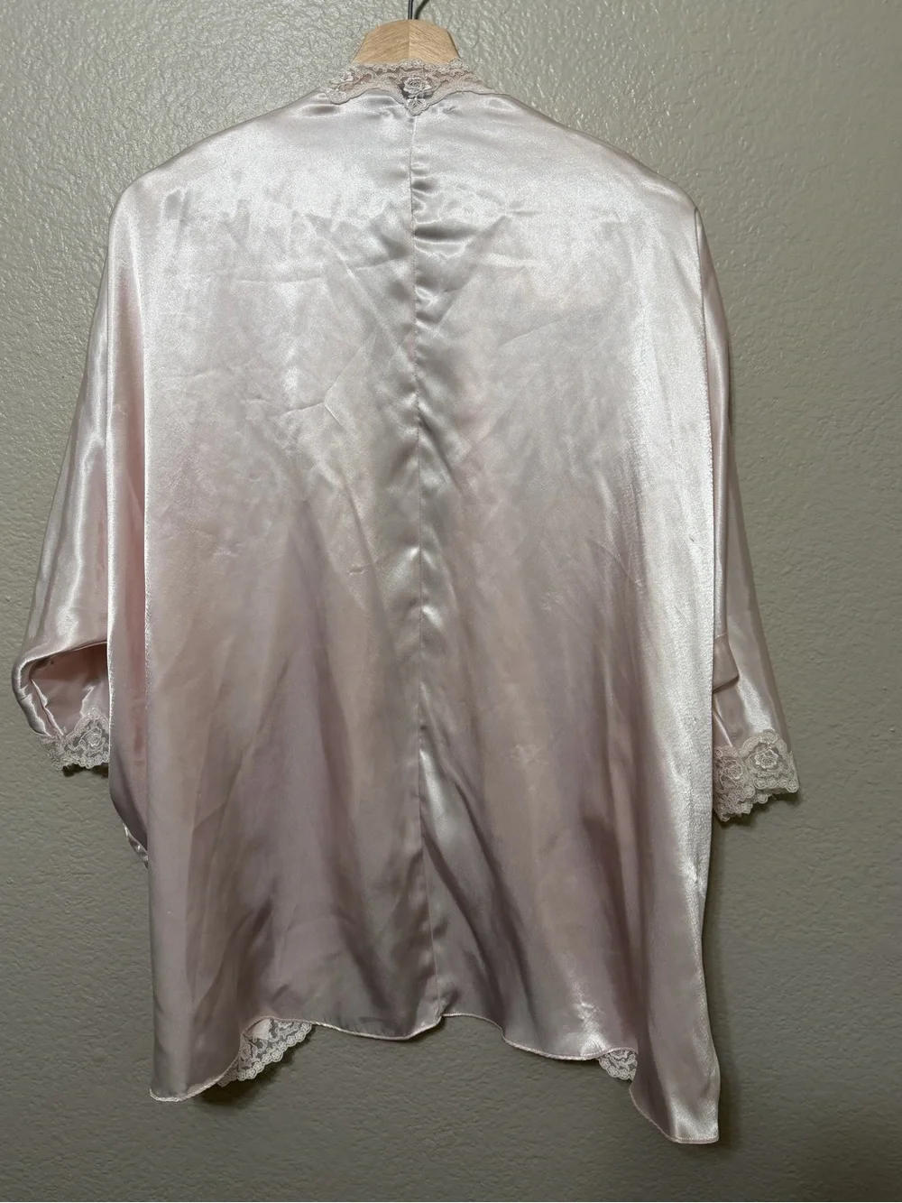 Vintage Y2K Victoria's Secret Baby Pink Satin Lace Trim Robe Wrap One Size